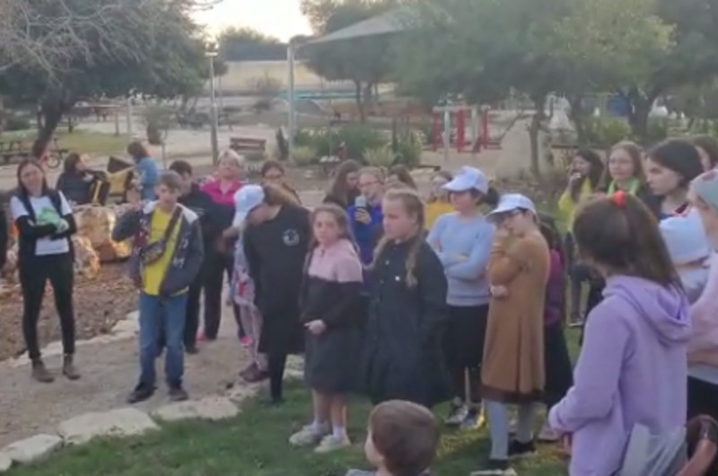 מנדי מז'יטומיר גילה לעיתונאית: הסיבה שאני רוצה להישאר בארץ