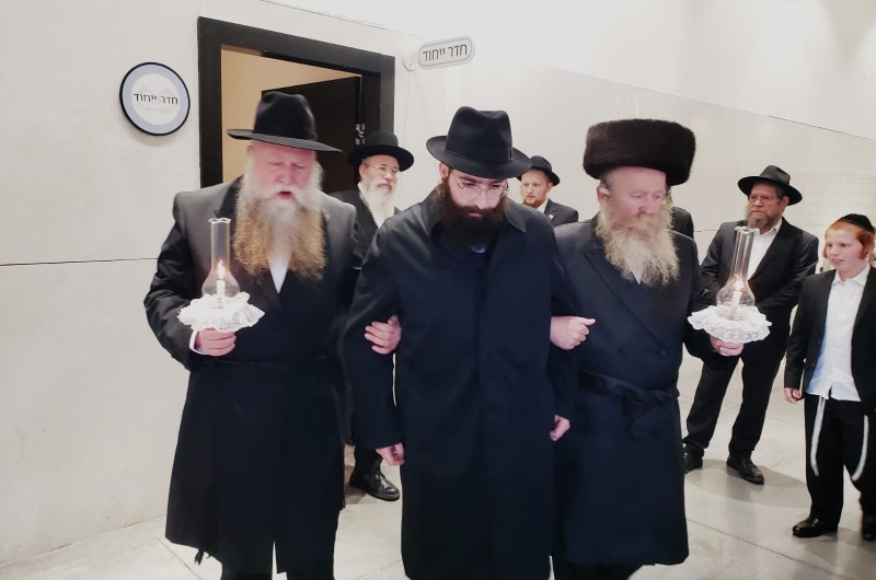 באחוזת פרידמן באשדוד: חתונת התמים משה זאב בלינוב מנחלת הר חב