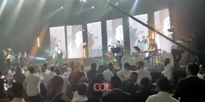 צפו: הזמר שולי רנד מקפיץ את האלפים במחזורת ניגוני חב