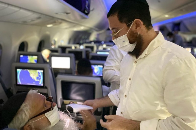 שר הבריאות מבטל את חובת המסיכה בטיסות נכנסות ויוצאות 