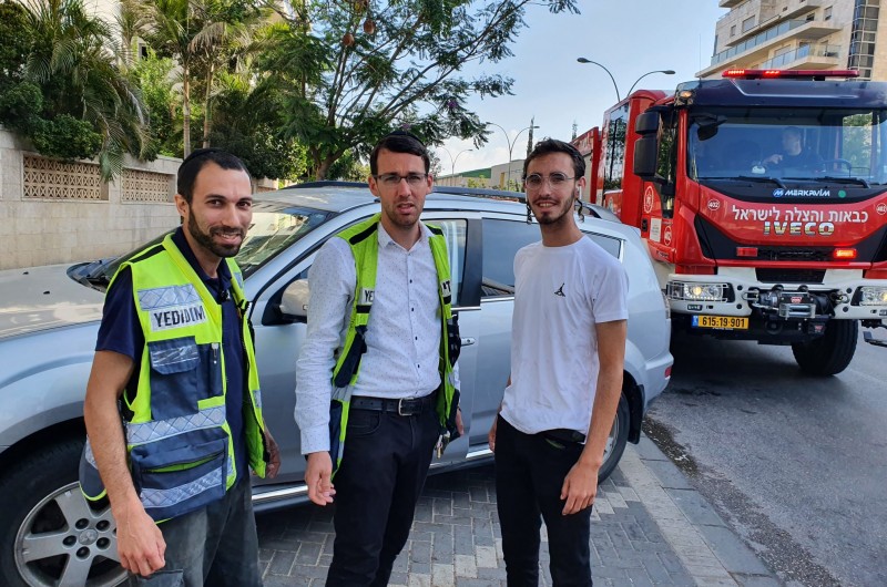 בתוך 24 שעות: 5 חילוצים של ילדים מרכבים נעולים ביבנה