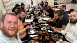 שיעור הכנה לג' תמוז ולימוד המאמר 'ואתה תצווה' עם המשפיע הרב זלמן אופן, בקהילת בית הכנסת חב שיעור הכנה לג' תמוז ולימוד המאמר 'ואתה תצווה' עם המשפיע הרב זלמן אופן, בקהילת בית הכנסת חב