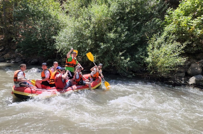 קימה: 5:30 בבוקר, 13 שעות של טיול - וסדר לימוד סמוך לחצות