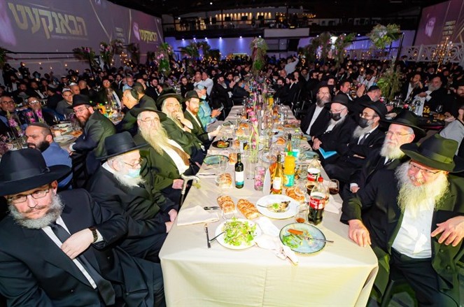 חשיפה: מעמד הצדעה אדיר לאלפי שלוחי הרבי בישראל