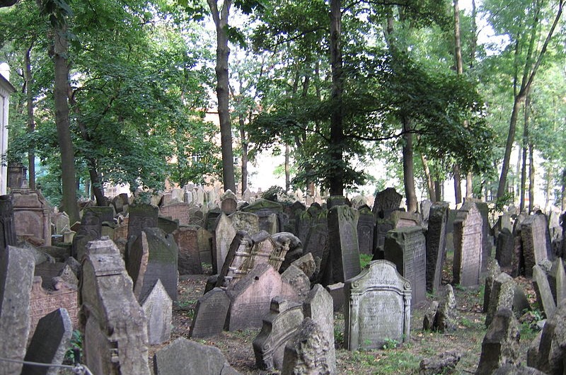 בריטניה: חשש בקהילות היהודיות משינוי חוק הקבורה