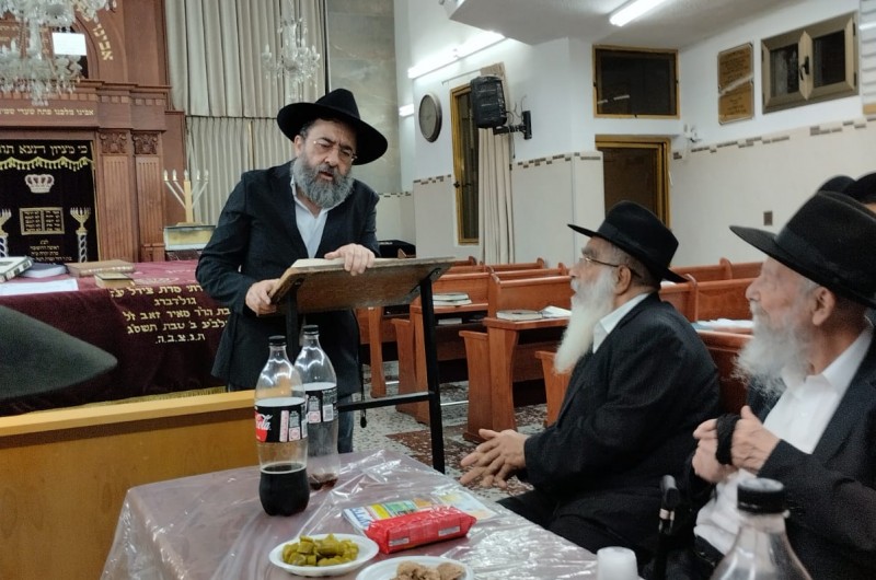 בכל יום מימי 'תשעת הימים' התקיים סיום מסכת בבית הכנסת המרכזי בבני ברק 'בית מנחם' חב