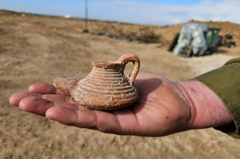חיילים גילו בשטח כינוס בעוטף נר שמן בן כ-1500 שנה 