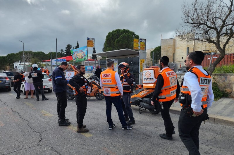 חרדי בן 64 נפצע בפיגוע דקירה בנווה-יעקב בירושלים