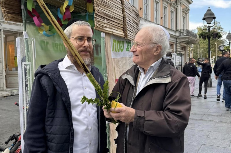 שלא לפספס אף יהודי בסוכות: שליח חב