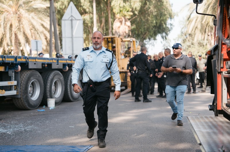 פיגוע קשה בגלילות: משאית דרסה אנשים בתחנת אוטובוס