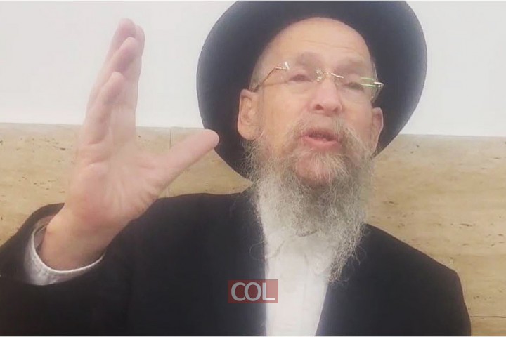 הרב שמעון זוננפלד שחזר מנסיעה לרבי, ראה בהשגחה פרטית שלט יוצא דופן בבית כנסת בקראון הייטס, 