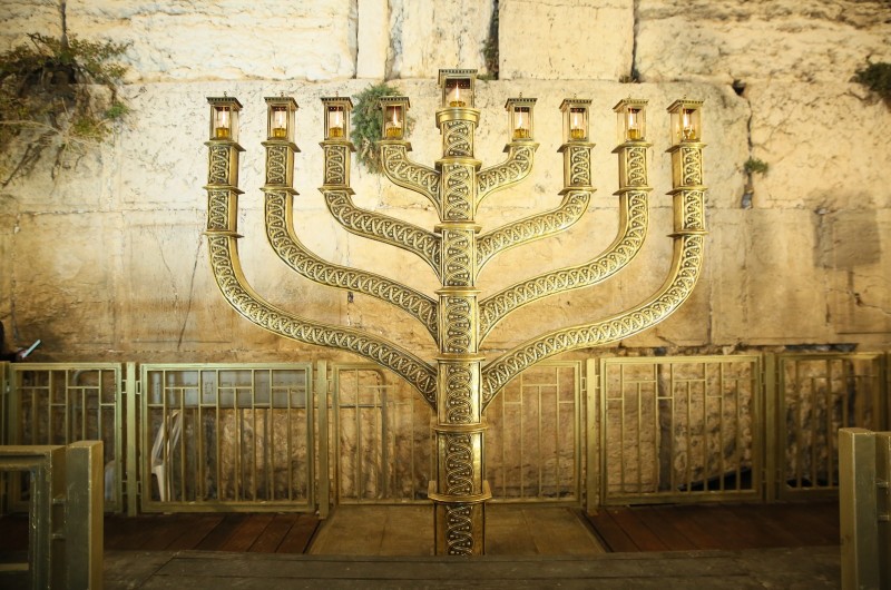 החנוכייה בכותל תידלק בסימן 'על הניסים הגבורות והמלחמות' החנוכייה בכותל תידלק בסימן 'על הניסים הגבורות והמלחמות'