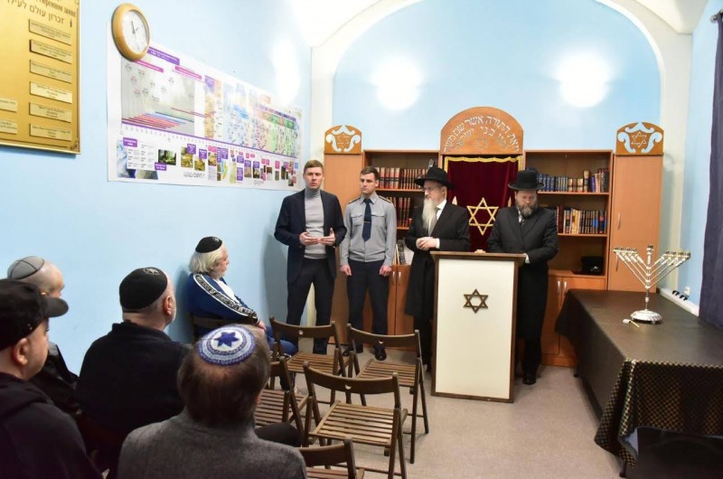 רבה של רוסיה ביקר את האסירים היהודים בכלא העתיק בעולם רבה של רוסיה ביקר את האסירים היהודים בכלא העתיק בעולם