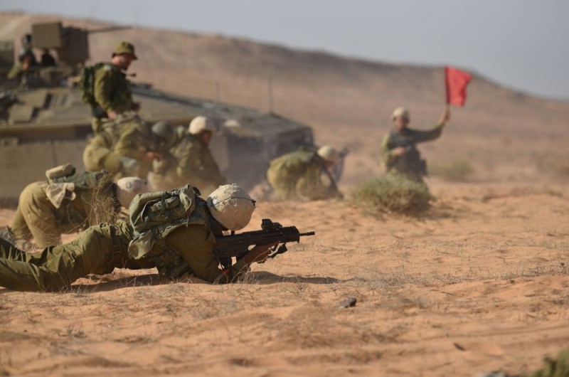 המאבק על המקווה: שני החיילים החב