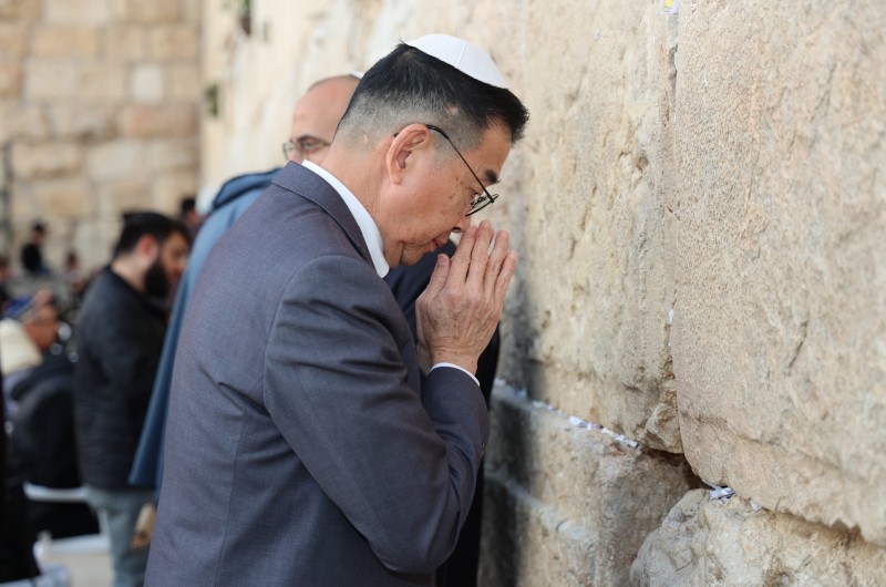 לאחר שחרור התאילנדים: שר החוץ ורמטכ לאחר שחרור התאילנדים: שר החוץ ורמטכ