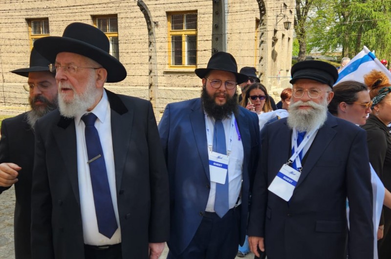 כבן לשורדת שואה, השתתף הרב יעקב גלויברמן ב