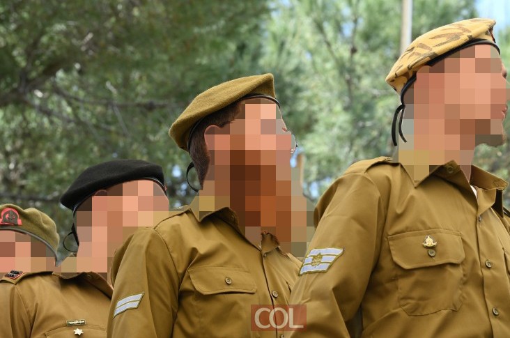 שני חיילים חסידי חב שני חיילים חסידי חב