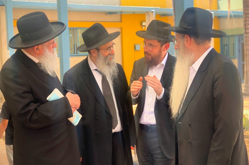 בשדה החינוך: רבני ועד החינוך של ה'רשת' בסיור מיוחד בשטח בשדה החינוך: רבני ועד החינוך של ה'רשת' בסיור מיוחד בשטח