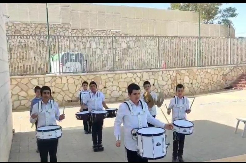 גם בעמנואל נערכים לתהלוכת ל גם בעמנואל נערכים לתהלוכת ל