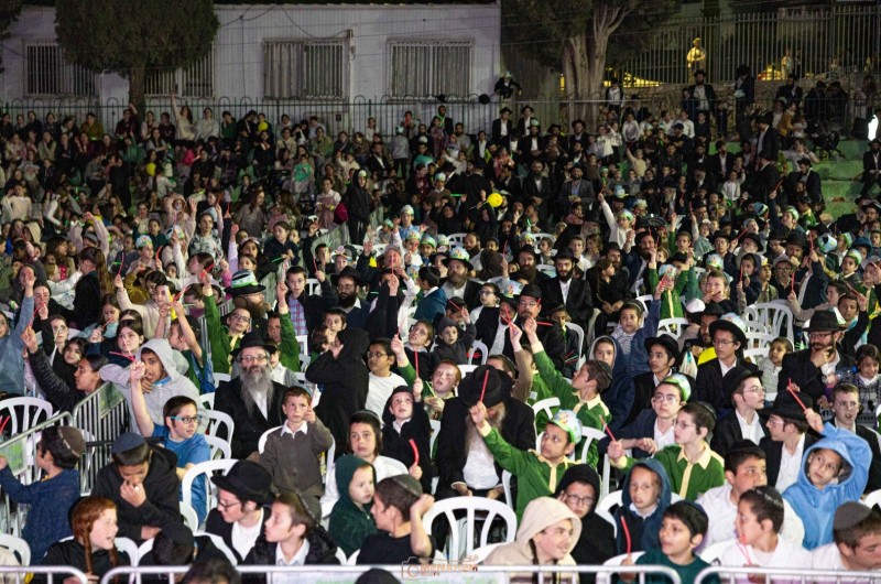 עם וידאו סיכום מימי המלחמה בעיר: התהלוכת והפאראד בצפת עם וידאו סיכום מימי המלחמה בעיר: התהלוכת והפאראד בצפת