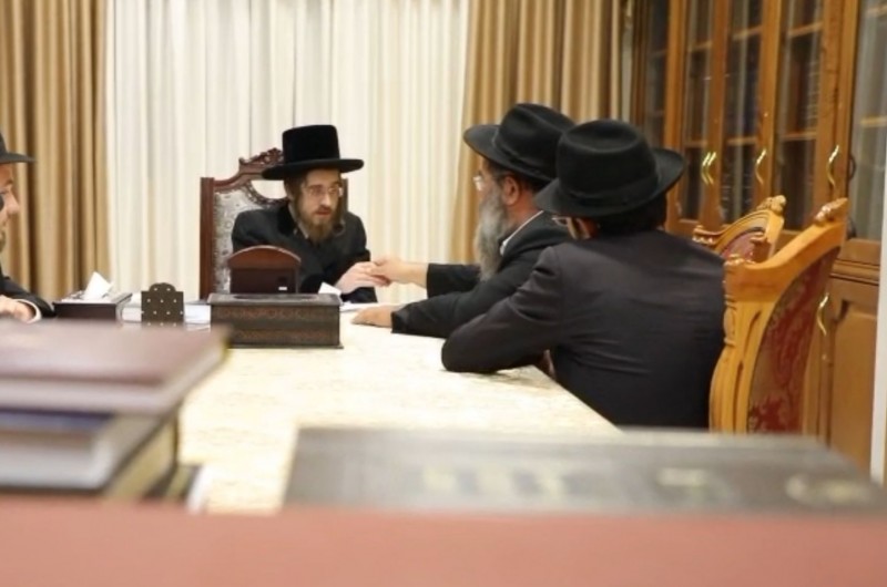 לקראת שבועות: ראש כולל 'בית מנחם' אצל האדמו