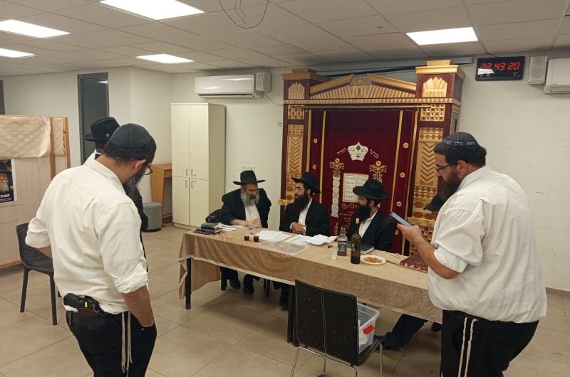 היסטוריה חב