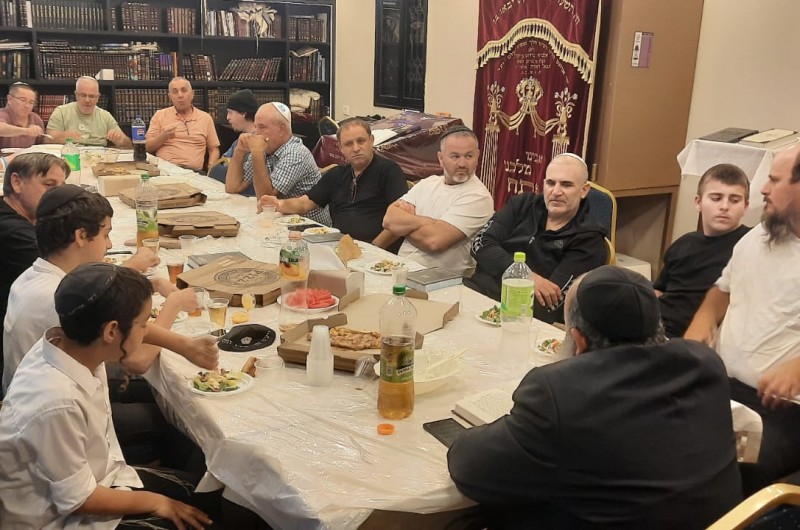 מה המעלה האדירה שבלימוד תורה - הרבה יותר מקיום מצוות? מה המעלה האדירה שבלימוד תורה - הרבה יותר מקיום מצוות?