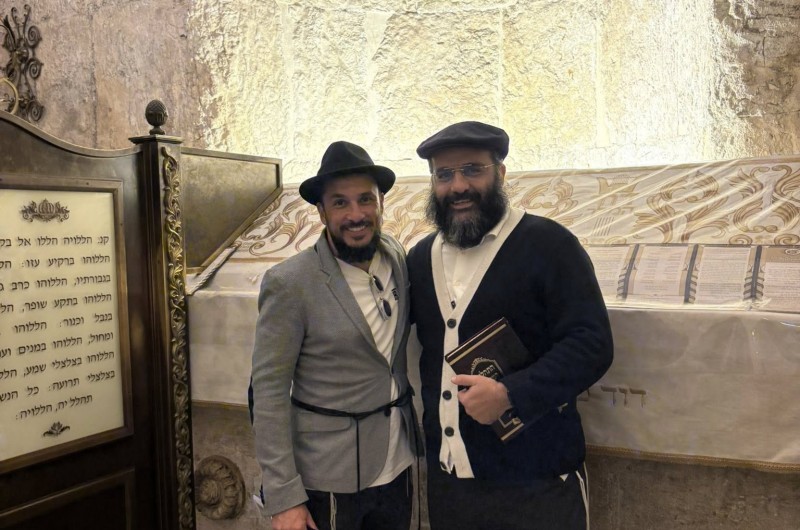 הזמר החב הזמר החב