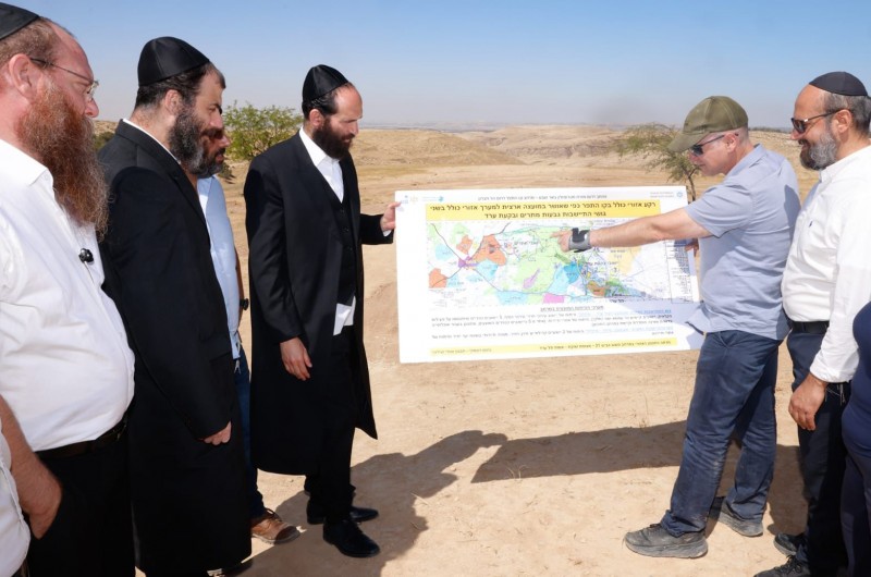 היישוב החבד״י יתיר יוצא לדרך: הבכירים בסיור ראשוני בשטח היישוב החבד״י יתיר יוצא לדרך: הבכירים בסיור ראשוני בשטח