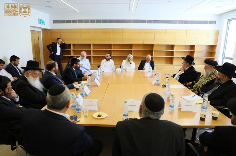 סאגת אבני הכותל ש'הסתובבו' בתצוגות: יושבו לגניזה ראויה סאגת אבני הכותל ש'הסתובבו' בתצוגות: יושבו לגניזה ראויה