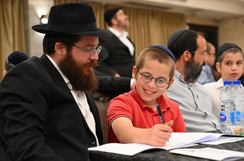 ערב אבות ובנים מכונן בחיידר 
