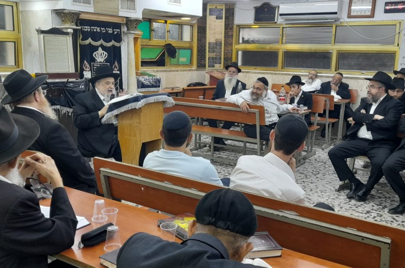 רבה של שכונת גני איילון החרדית בלוד - הגאון הרב אברהם חזקיהו ברוידא שליט רבה של שכונת גני איילון החרדית בלוד - הגאון הרב אברהם חזקיהו ברוידא שליט
