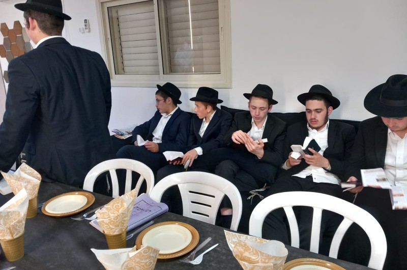 מצטייני המבצע בישיבת חב מצטייני המבצע בישיבת חב