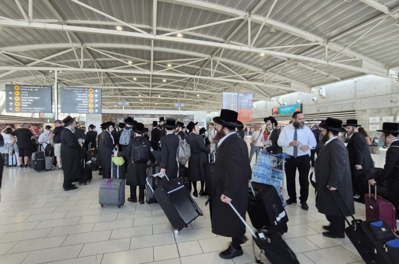 כ-2,400 יהודים שנתקעו בקפריסין בשבת התארחו בבתי חב כ-2,400 יהודים שנתקעו בקפריסין בשבת התארחו בבתי חב
