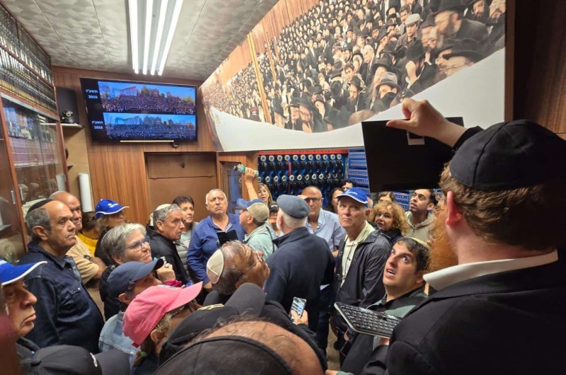 בימי מלחמה בארה בימי מלחמה בארה