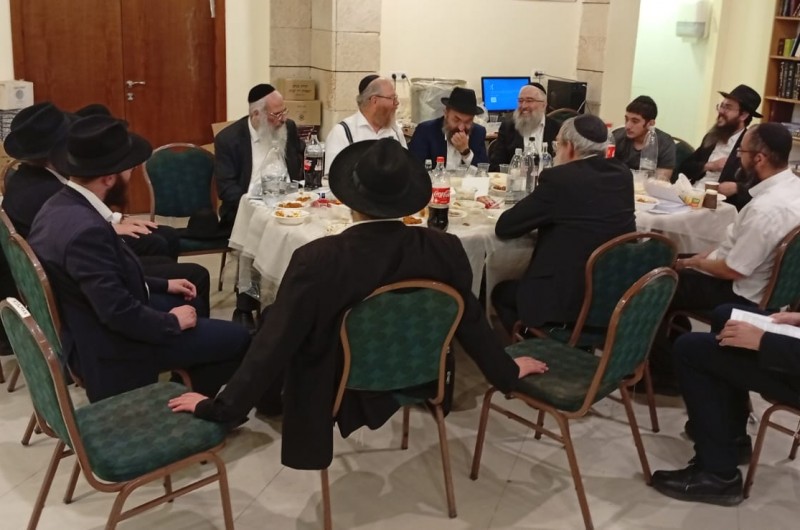 ביתר עילית: יום שלם של לימוד והתוועדויות לכבוד ג' תמוז ביתר עילית: יום שלם של לימוד והתוועדויות לכבוד ג' תמוז