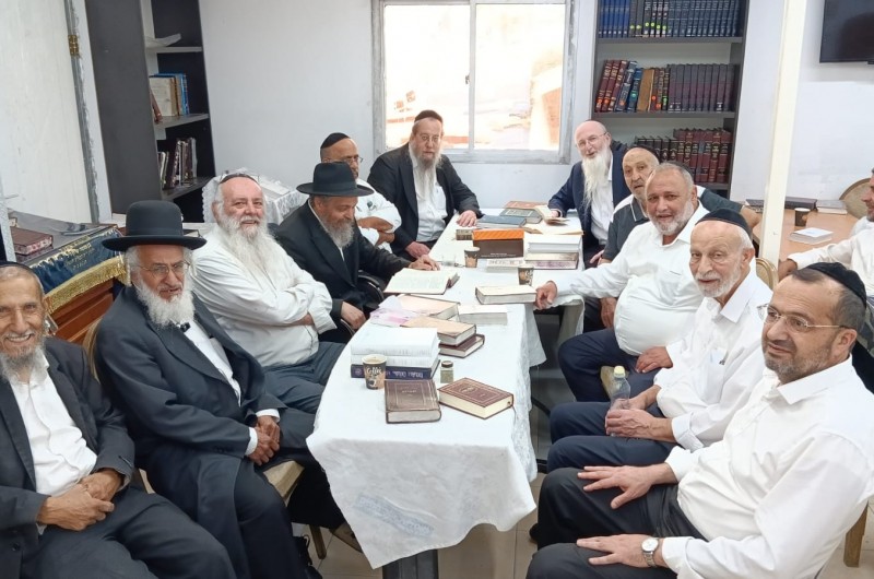 שיעור והתוועדות: ג' תמוז בכולל 'תפארת לוי יצחק' באלעד