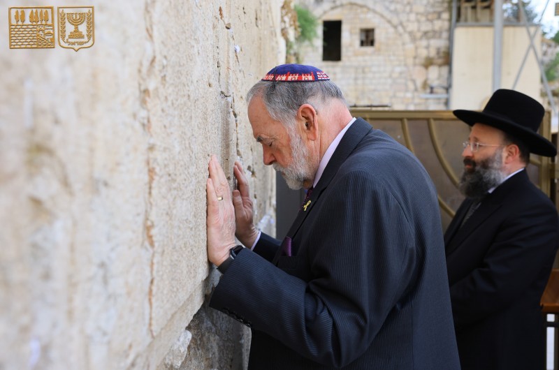 בשם הנשיא: שגריר ארה