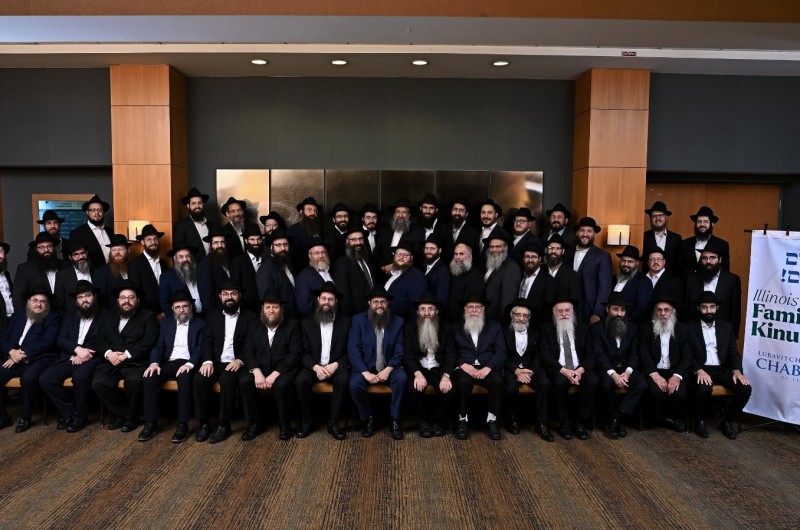 מעצמה של יהדות: עשרות שלוחי הרבי ומנהלי בתי חב מעצמה של יהדות: עשרות שלוחי הרבי ומנהלי בתי חב