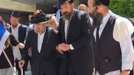 'אני מאמין' קורע לב: הלוויית הקדוש משה שמואל נול הי