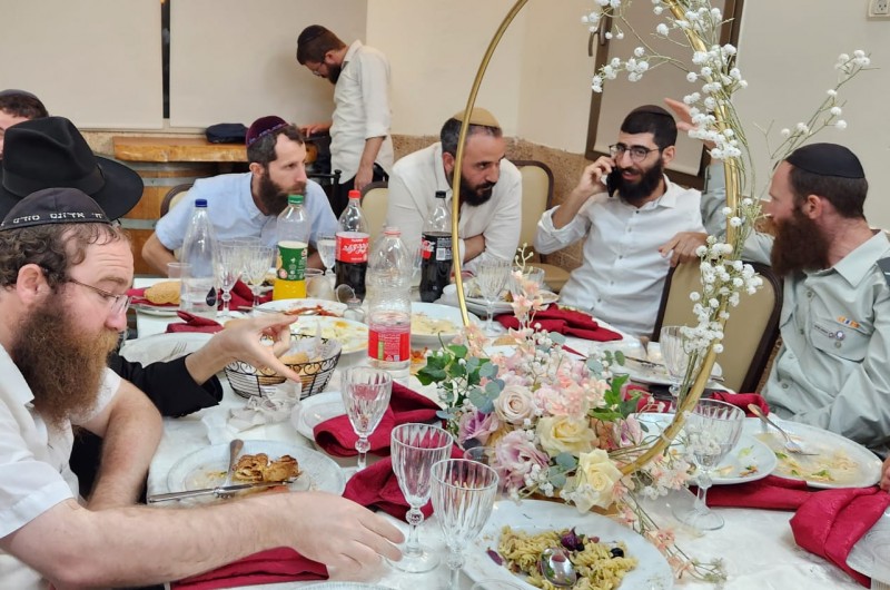 שבת אחים גם יחד: בוגרי נוף הגליל התוועדו בחג הגאולה שבת אחים גם יחד: בוגרי נוף הגליל התוועדו בחג הגאולה