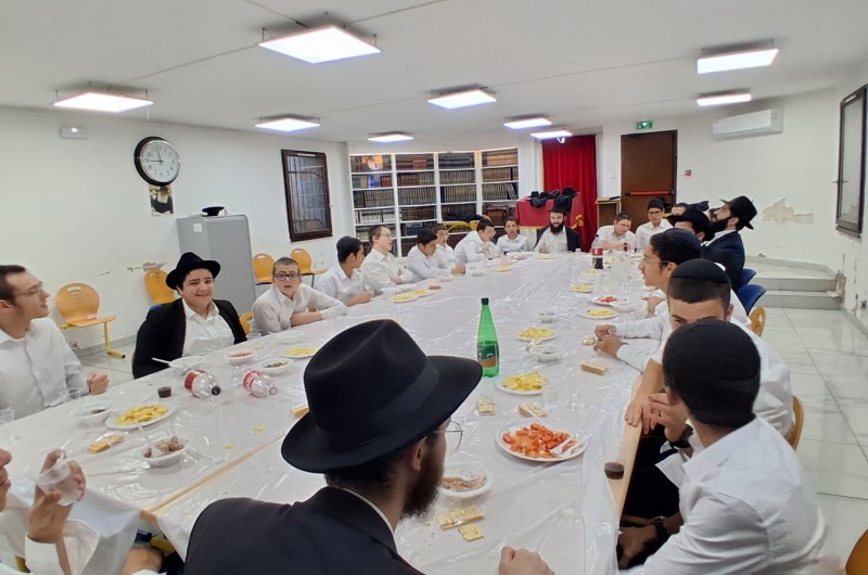 התוועדות חסידית לכבוד חג הגאולה של הרבי הריי התוועדות חסידית לכבוד חג הגאולה של הרבי הריי