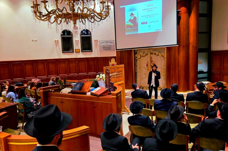 לזכרו של שליח הרבי: זוגות השלוחים התכנסו בטבריה לערב מיוחד לזכרו של שליח הרבי: זוגות השלוחים התכנסו בטבריה לערב מיוחד
