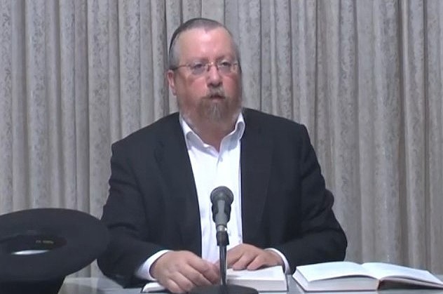 פנחס: אחריות הרועה הנאמן כשהזאבים טרפו כבשים מהעדר פנחס: אחריות הרועה הנאמן כשהזאבים טרפו כבשים מהעדר