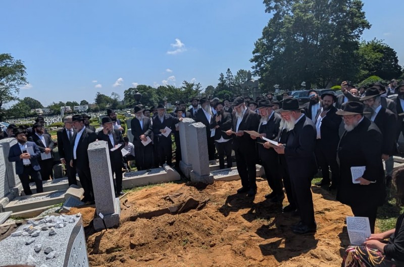 בניו של הרה בניו של הרה