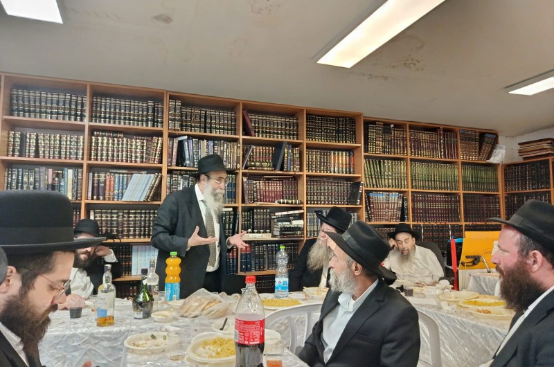 פתח תקווה: התוועדות מיוחדת לרגל היארצייט של הרב חנזין ע