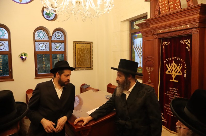 הרבי מפיטסבורג ביקר באוזגאראד אצל השליח הרב מענדל וילהלם והתרשם מאוד מהפעילות עם יהודי הקרפטים