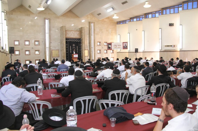 ירחי כלה: נגלה, חסידות, הלכה, בעל ההילולא, ו-60 לביאורי רש