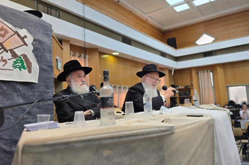 וואס געדיינקסטו מרתק ומיוחד במינו בישיבת קיץ צעירי ליובאוויטש על שיעורי תניא והוראות הרבי: זכרונות אישיים מיוחדים משנות האור. הרב והתלמיד שמפיצים את המעיינות לאלפים. הרב יוסף סגל והרב יחזקאל סופר