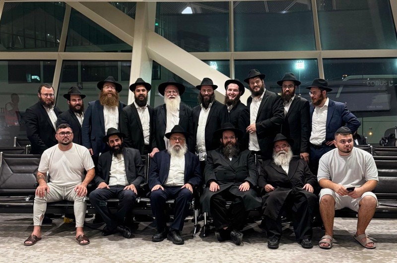 15 שלוחי הרבי מבאר שבע המריאו לכינוס אחדות בקזחסטאן